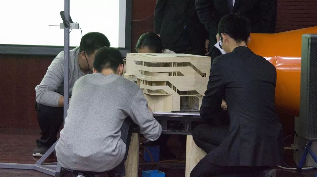 1597028234789082914.jpg 决赛加载现场.jpg
