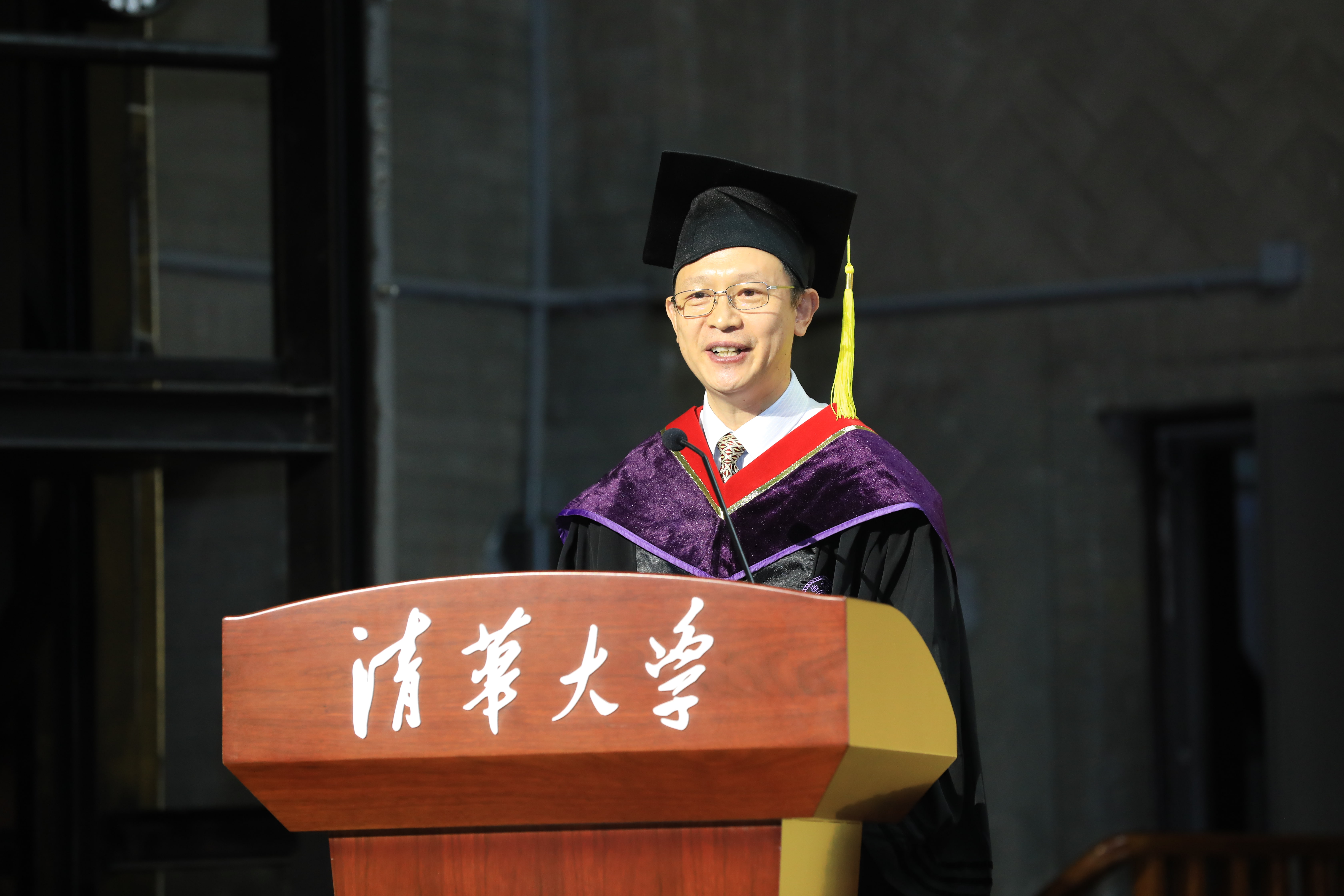 1625207786436060595.jpg 20210625-2021年毕业典礼-未知-班主任代表李丹勋发言-min.jpg