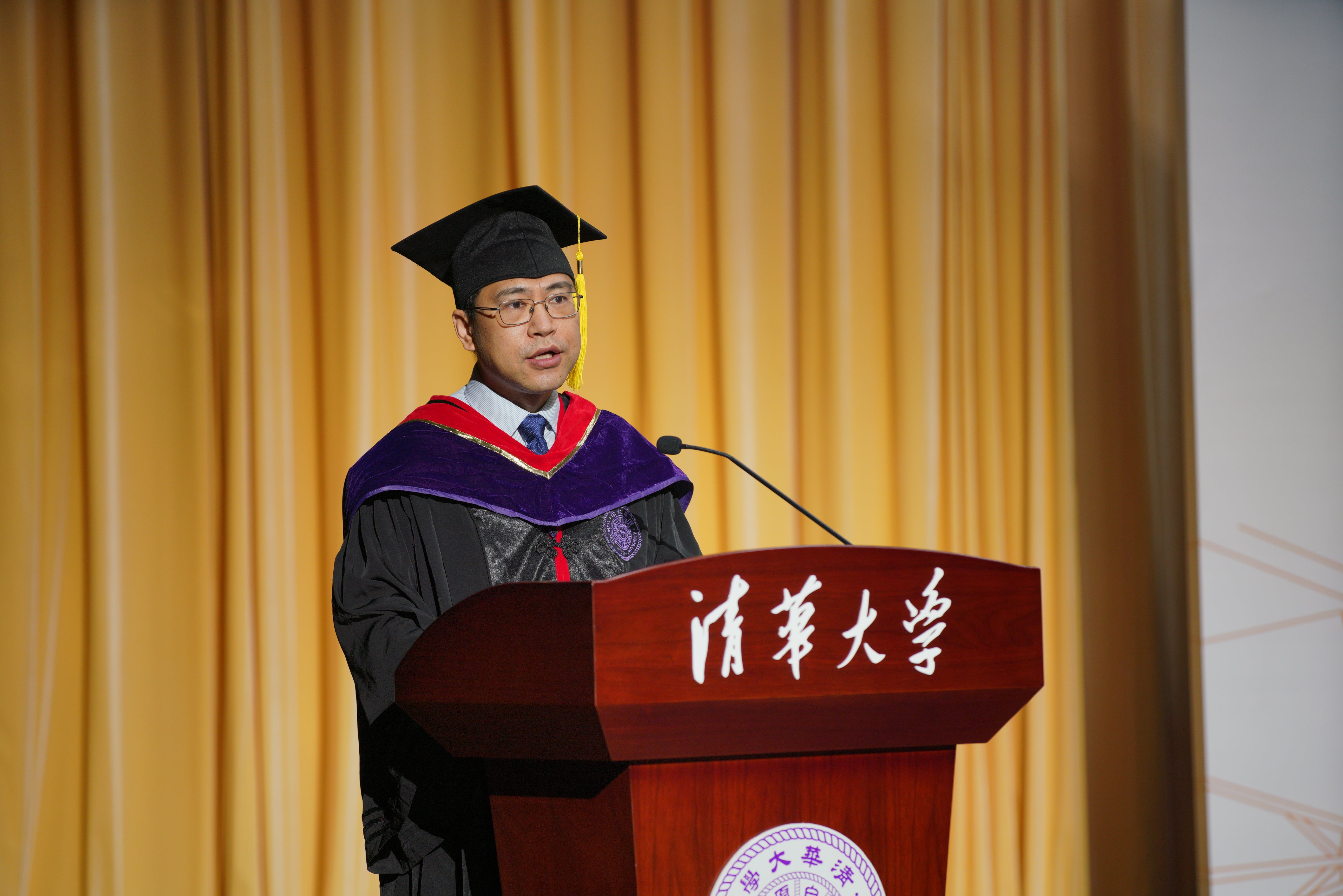 1625207437002048835.jpg 20210625-2021年毕业典礼-未知-傅旭东主持-min.jpg